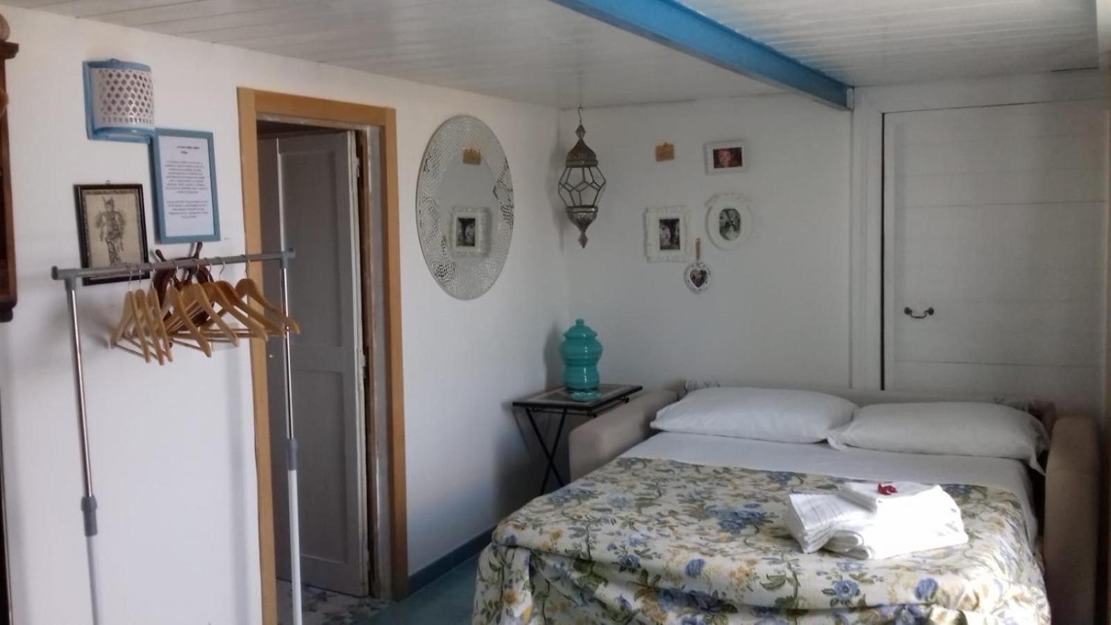 Hotel La Casa Sugli Archi Ponza Habitación foto