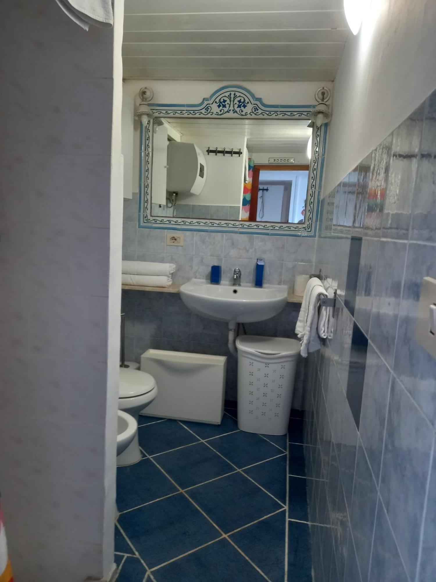 Hotel La Casa Sugli Archi Ponza Exterior foto